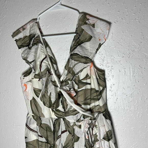 ‼️Express tropical dress - Picture 2 of 6